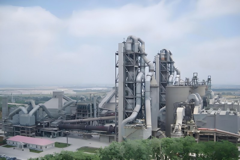 山西浩业为太原某水泥厂定制安装矿山输送皮带机项目